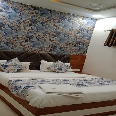 Galaxy Inn Hotel Ahmedabad Eksteriør billede