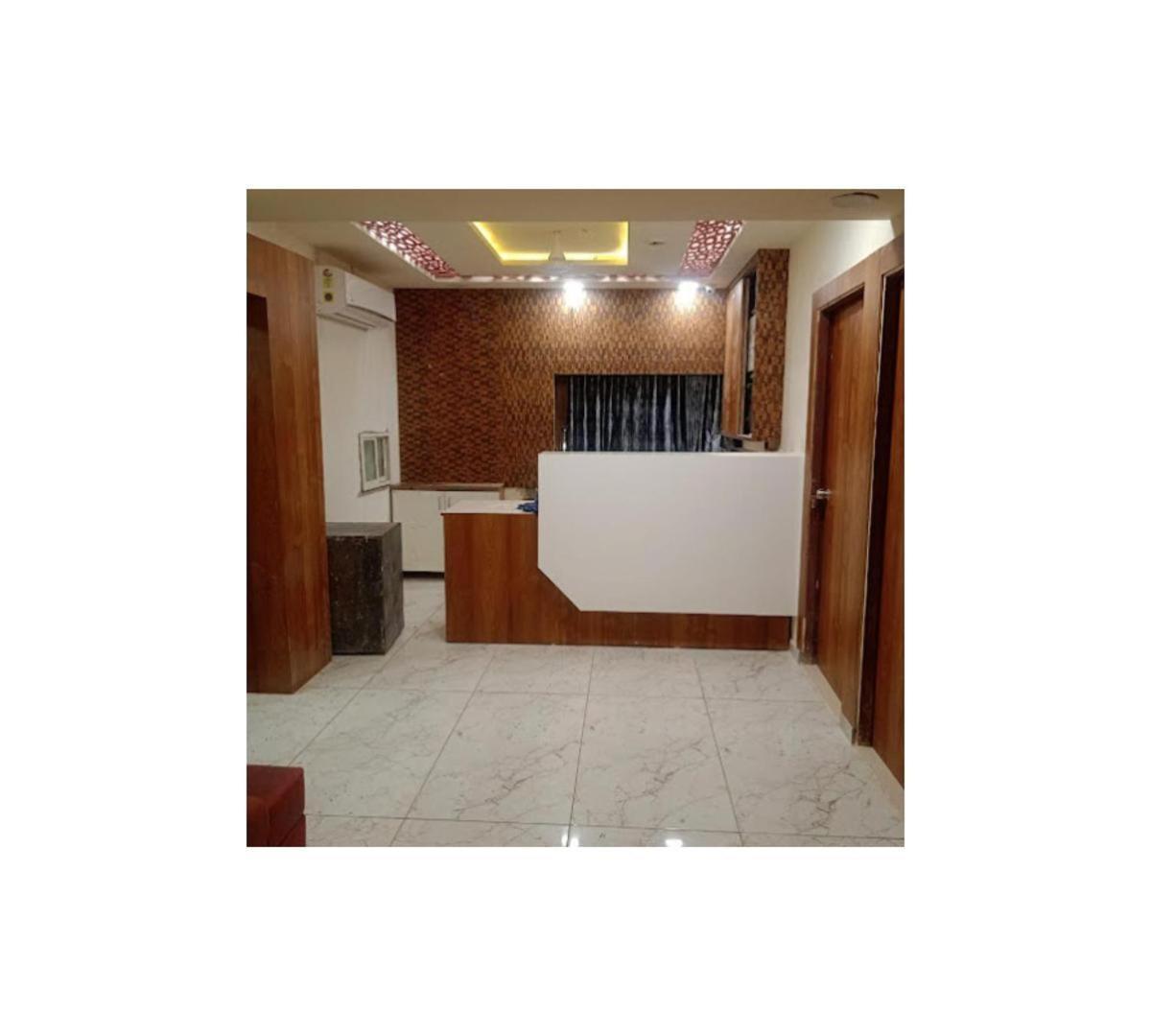Galaxy Inn Hotel Ahmedabad Eksteriør billede